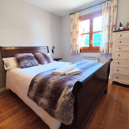 Apartamento Check-In Casas Cumbre De Benasque Eriste Exterior foto