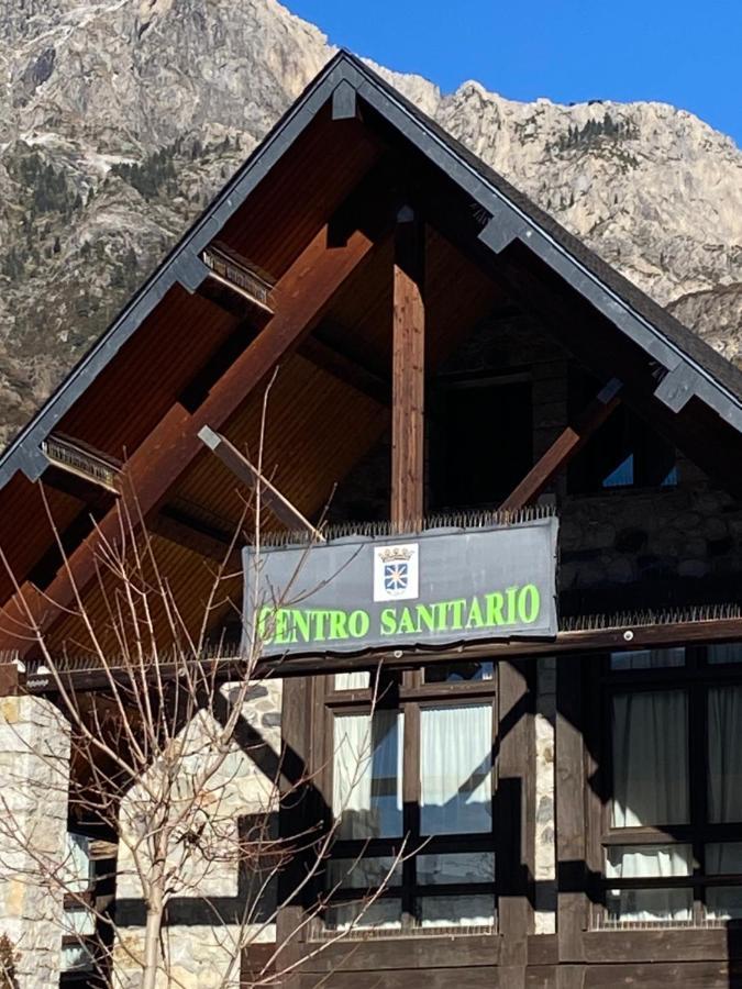 Apartamento Check-In Casas Cumbre De Benasque Eriste Exterior foto