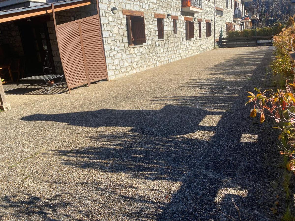 Apartamento Check-In Casas Cumbre De Benasque Eriste Exterior foto